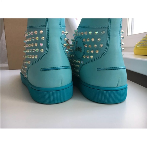 Comment below up to a size 15 - Picture 5 of 8